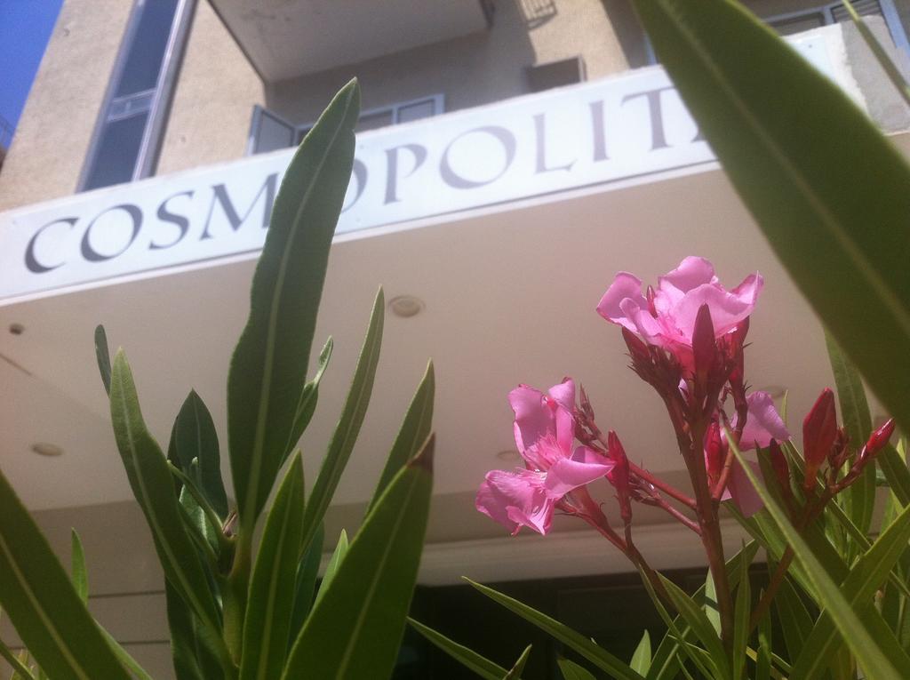 Hotel Cosmopolita Rimini Bagian luar foto