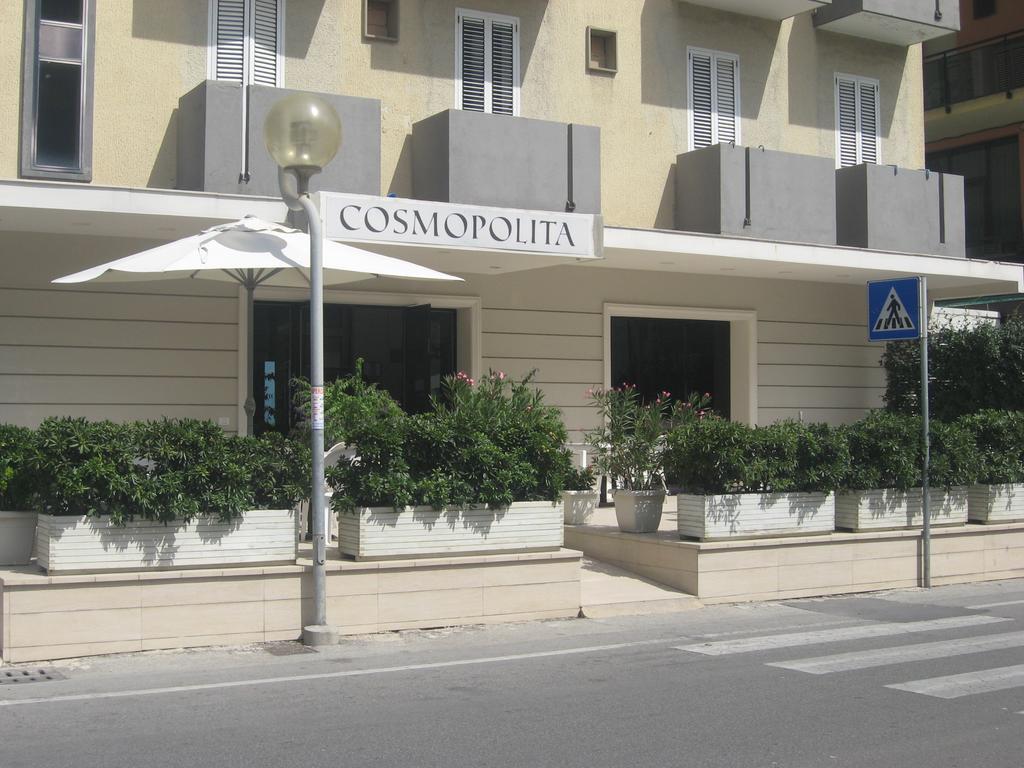 Hotel Cosmopolita Rimini Bagian luar foto